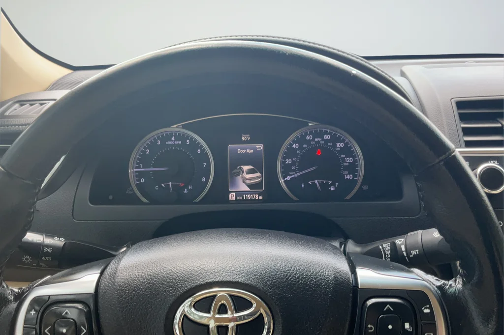 Used 2016 Gold Toyota XLE image 14