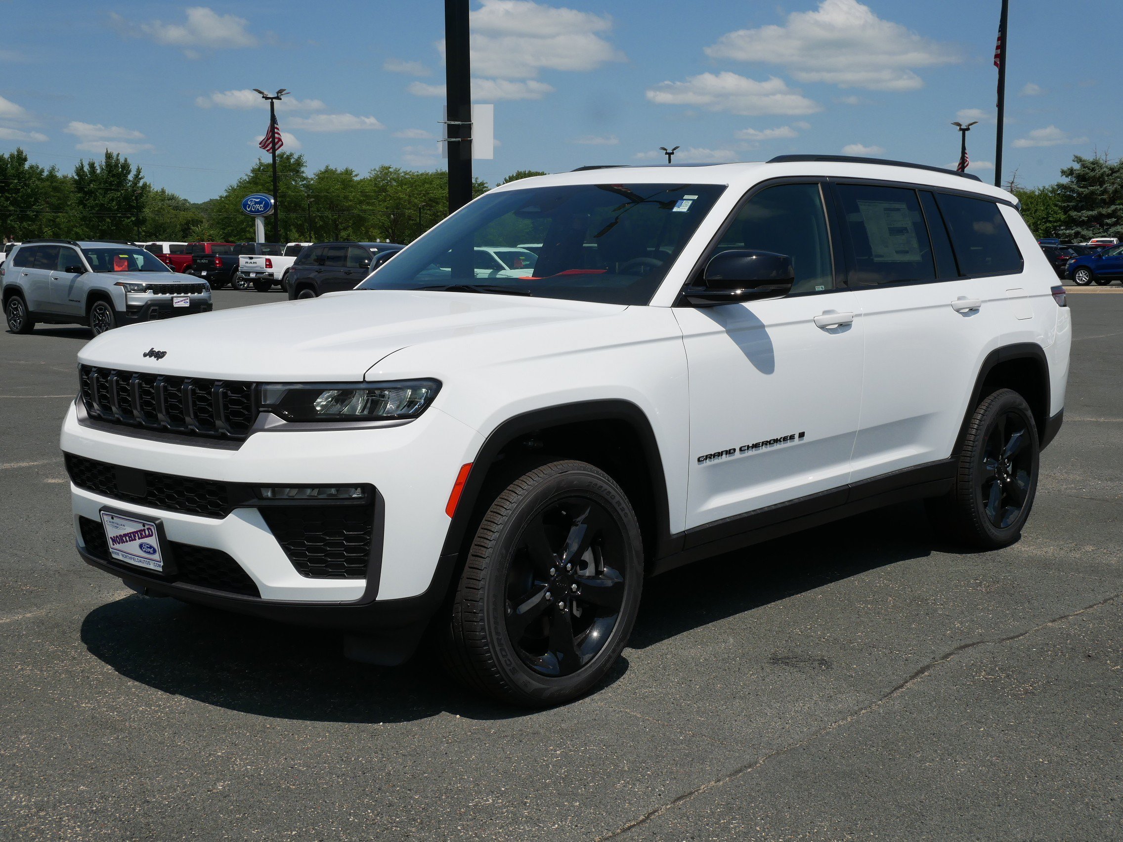 New 2026 Bright White Clearcoat Jeep Limited image 4