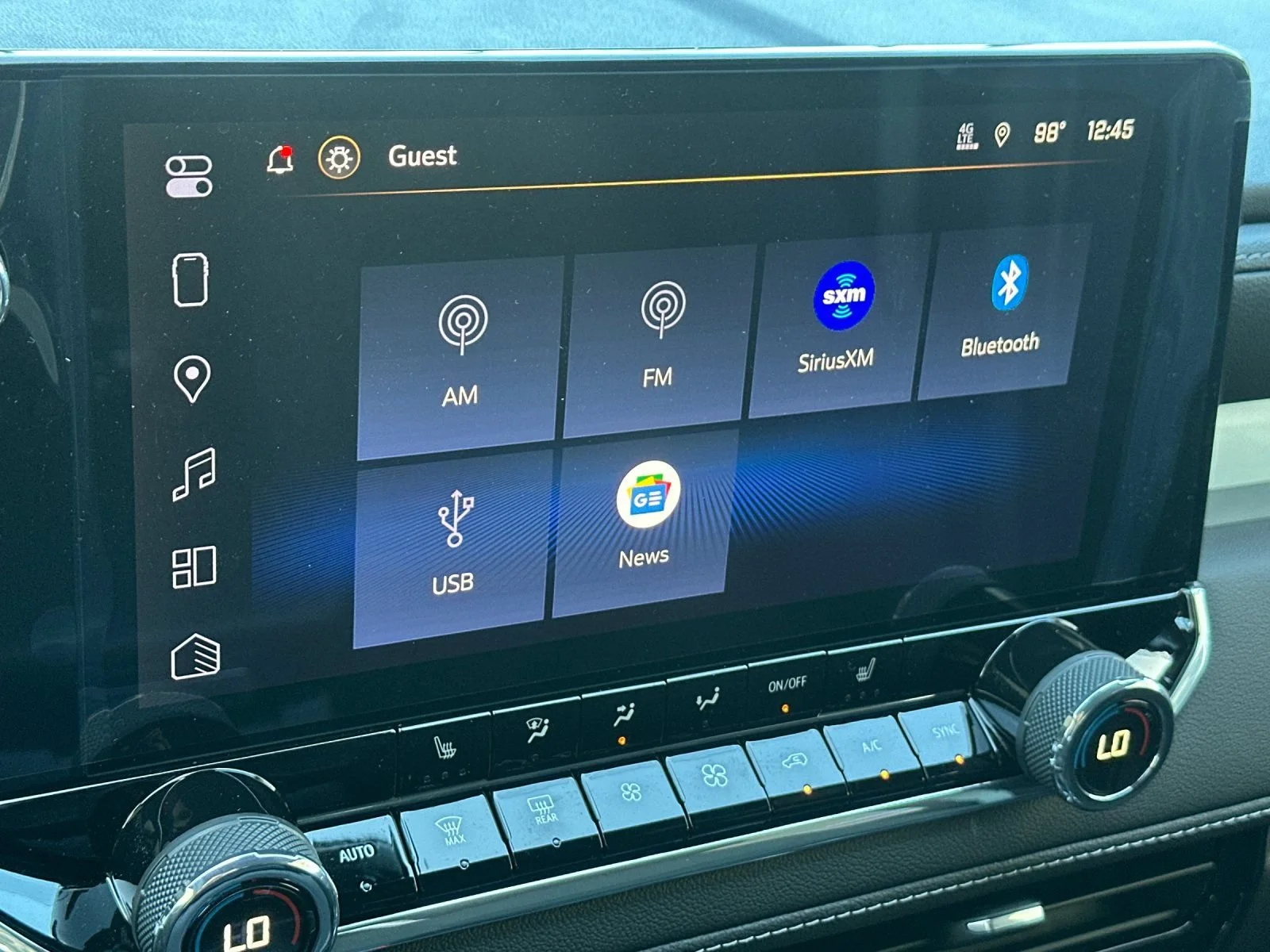2026 Chevrolet Colorado LT - Photo 17