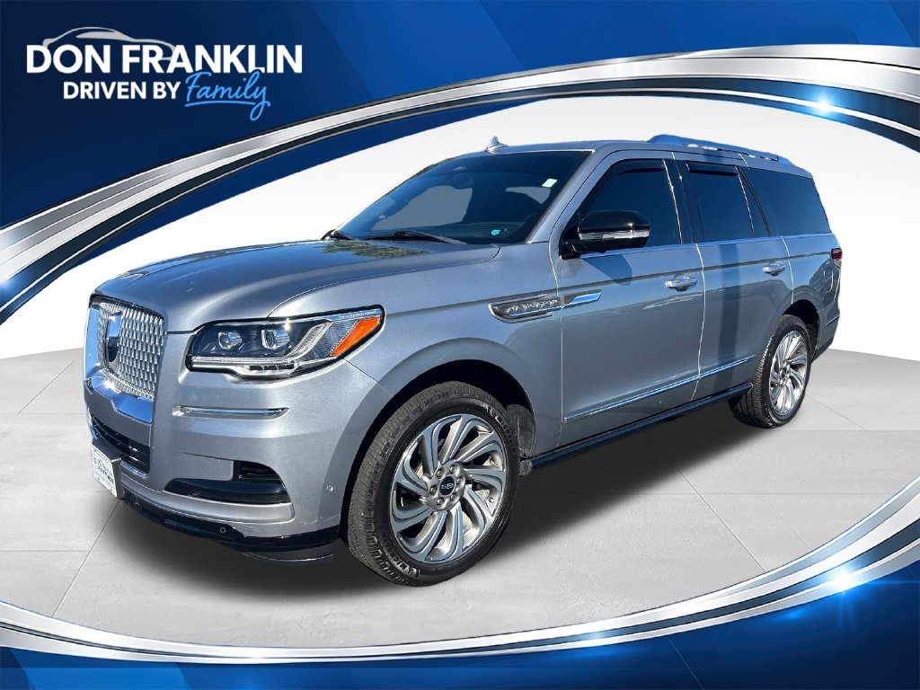 Used 2022 Silver Lincoln Reserve image 1
