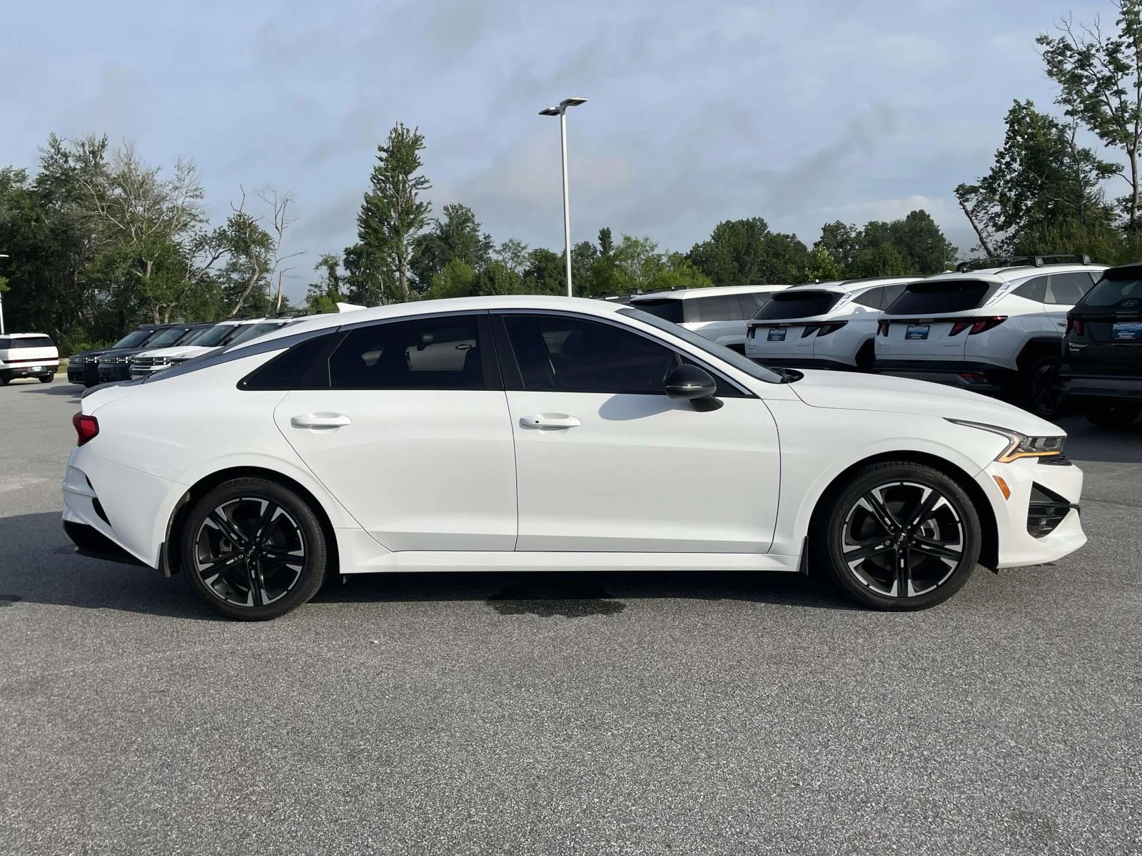 Used 2024 White Kia GT-Line image 31