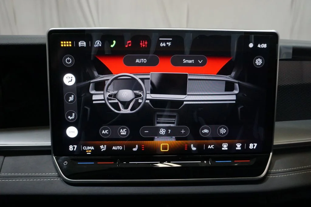 2026 Volkswagen Tiguan SE - Photo 17