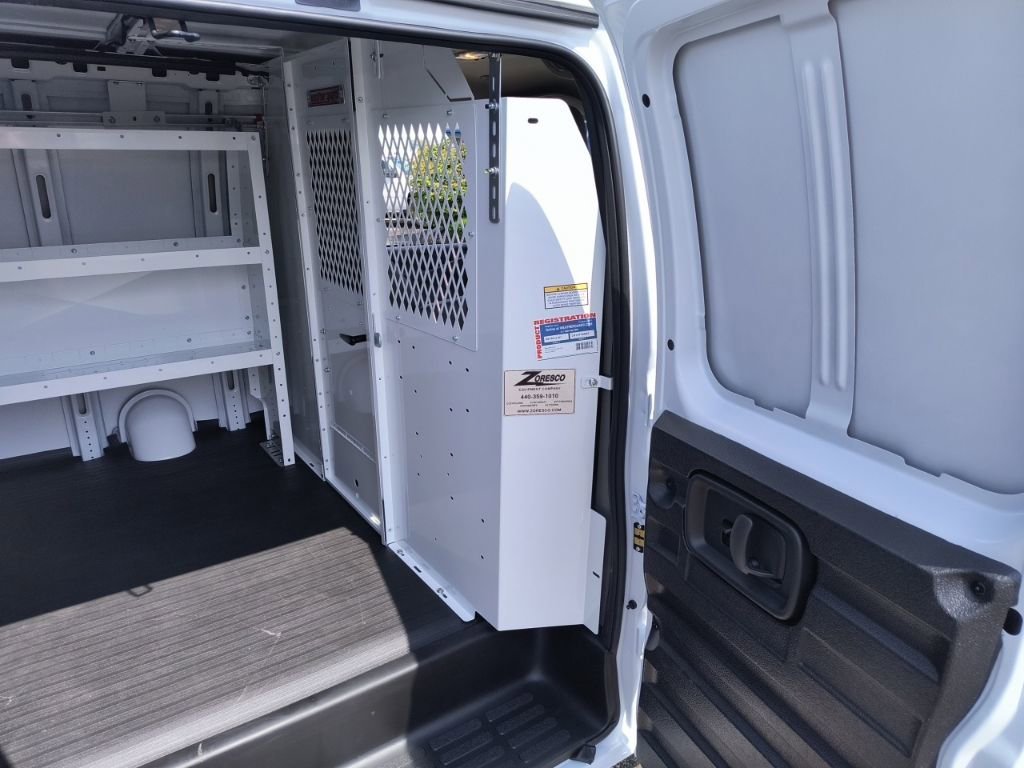 2025 Chevrolet Express Cargo Work Van - Photo 16