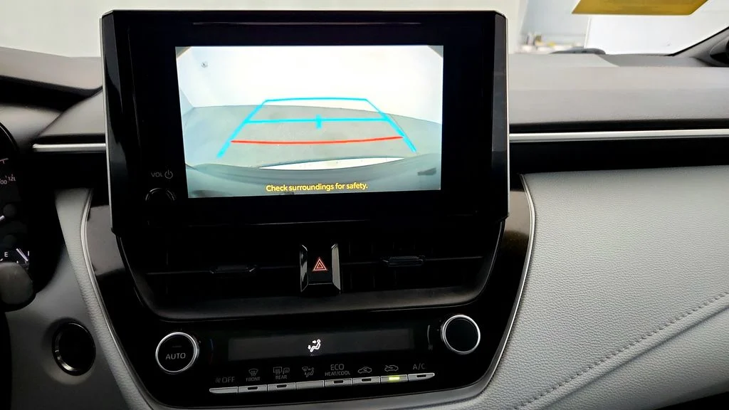 Used 2023  Toyota SE image 32