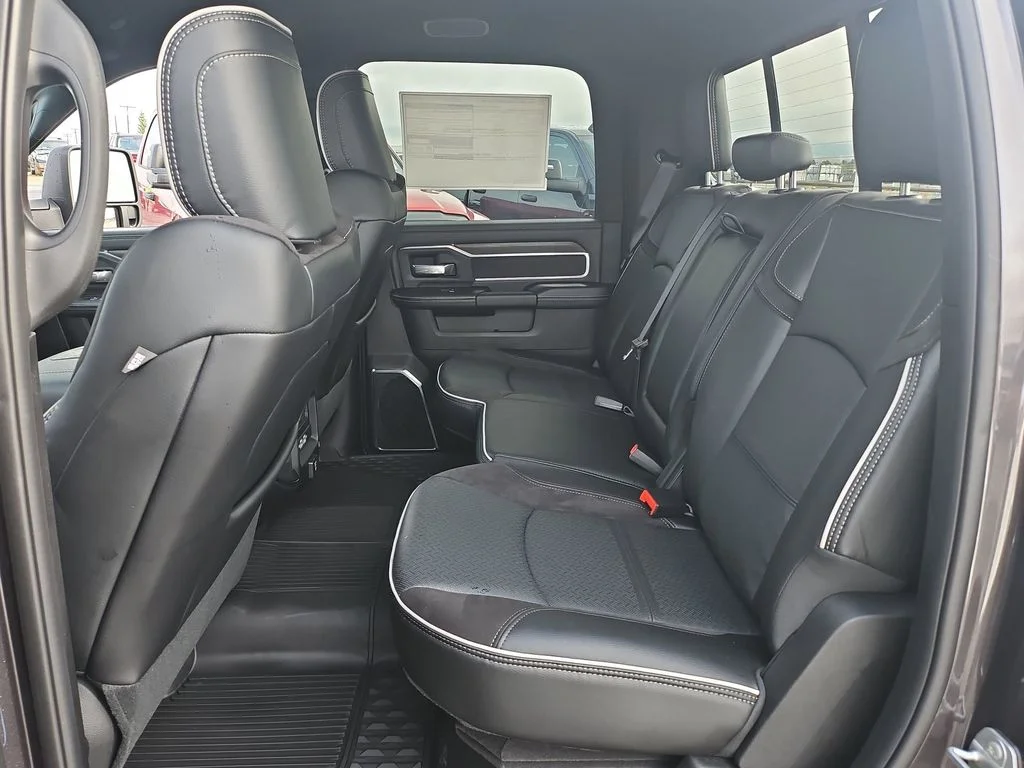 2026 RAM 2500 Laramie - Photo 44