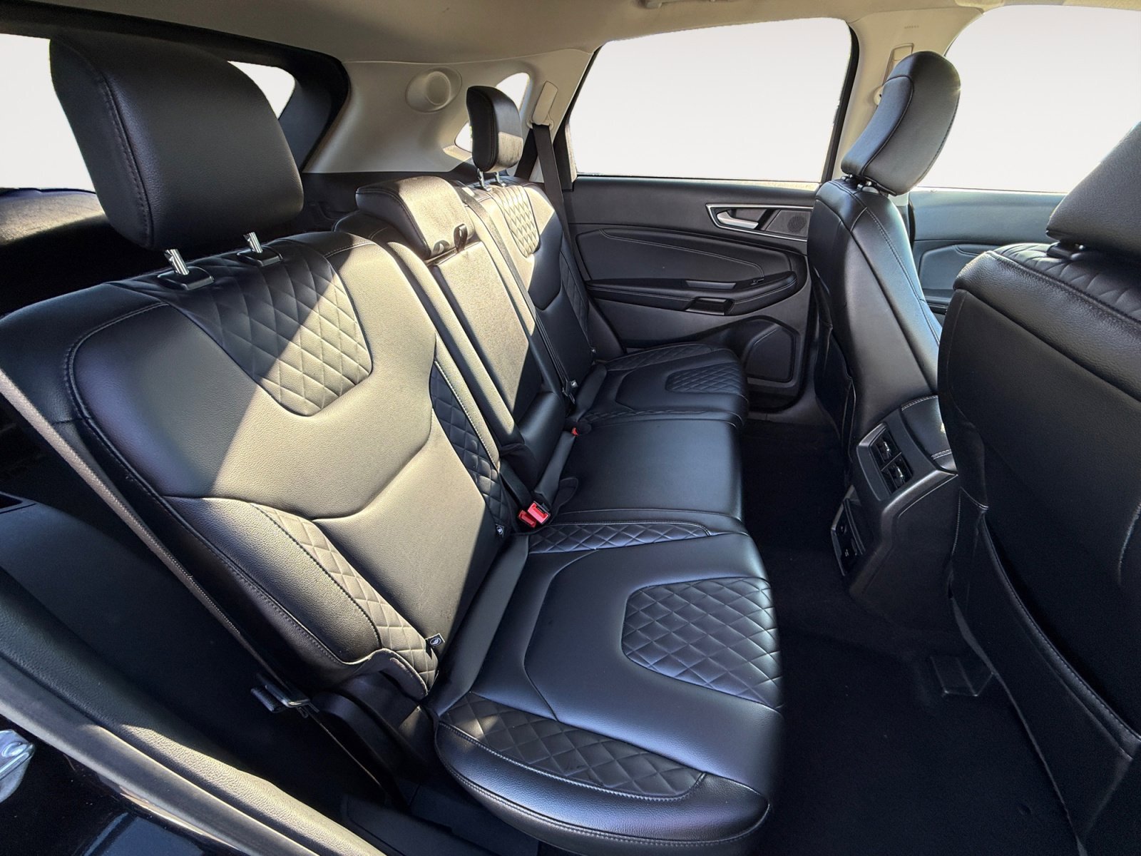 Used 2023 Black Metallic Ford Titanium image 18