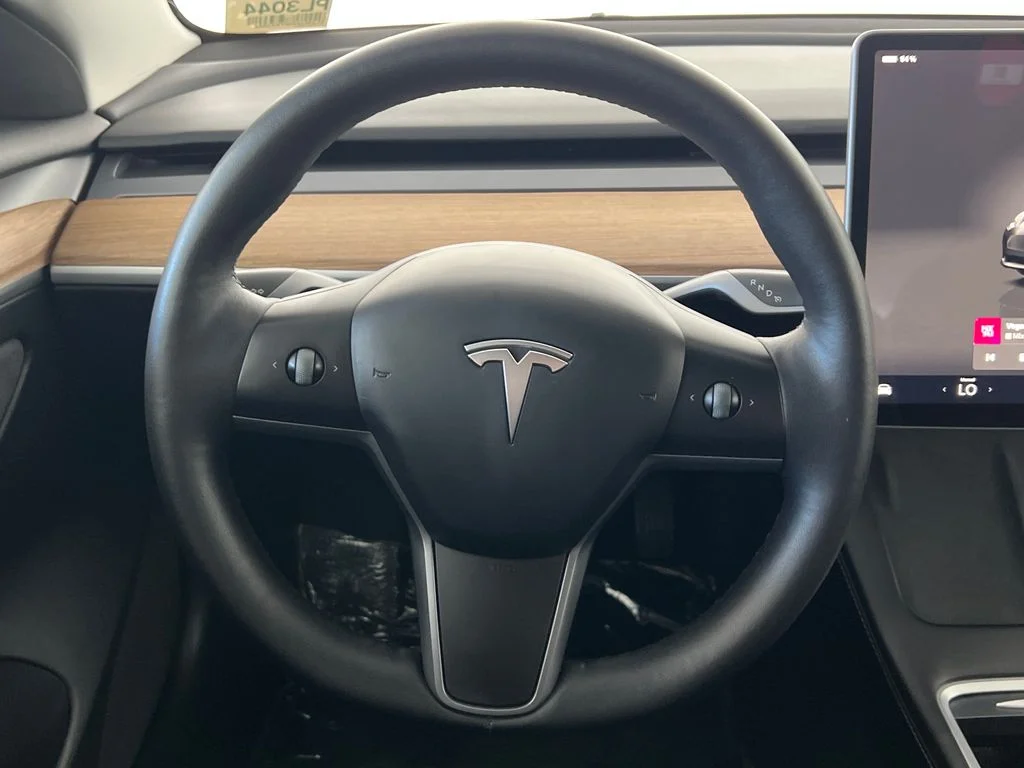 Used 2023  Tesla Base image 16
