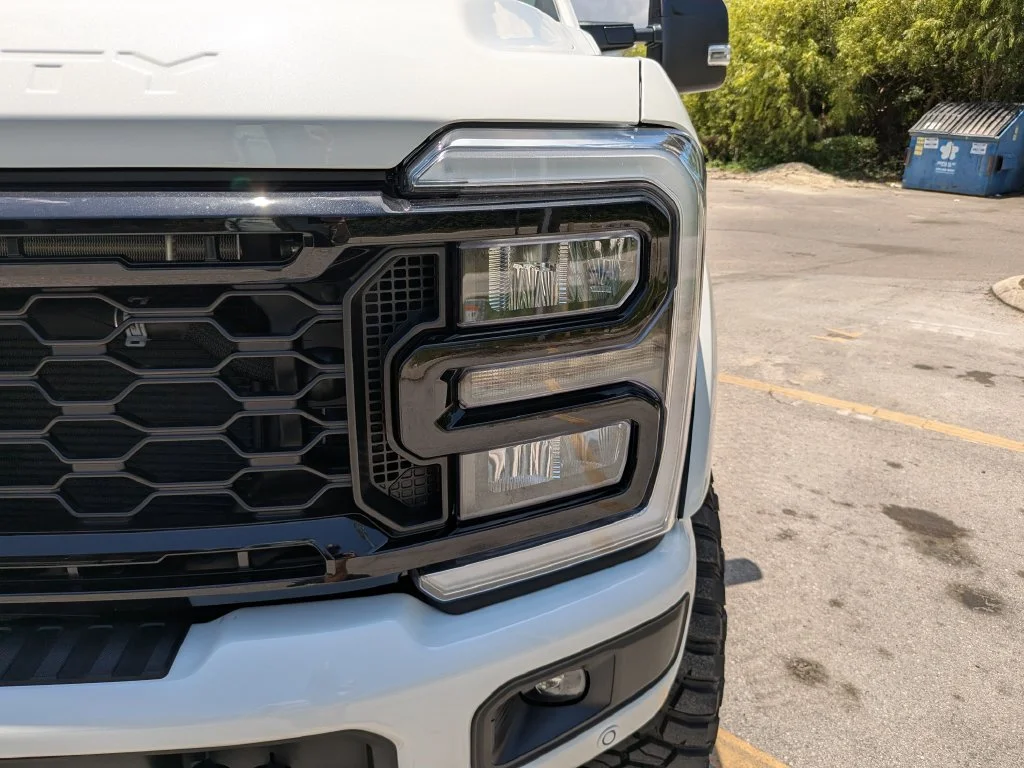 New 2026 Star White Metallic Tri-Coat Ford F-250® Lariat® image 14