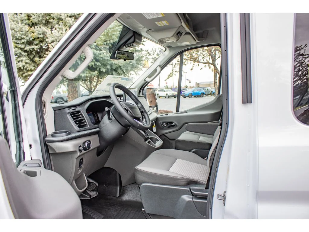 New 2026 OXFORD WHITE Ford XLT image 34