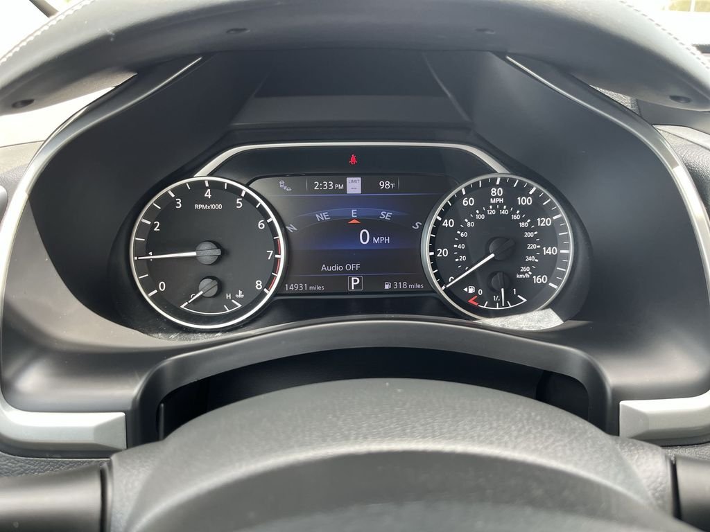 Used 2023 Gray Nissan SL image 15