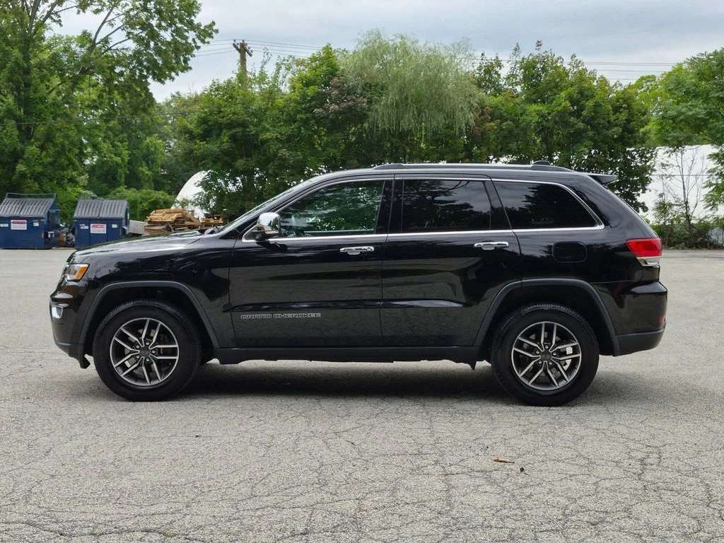 Used 2019 Black Jeep Limited image 9