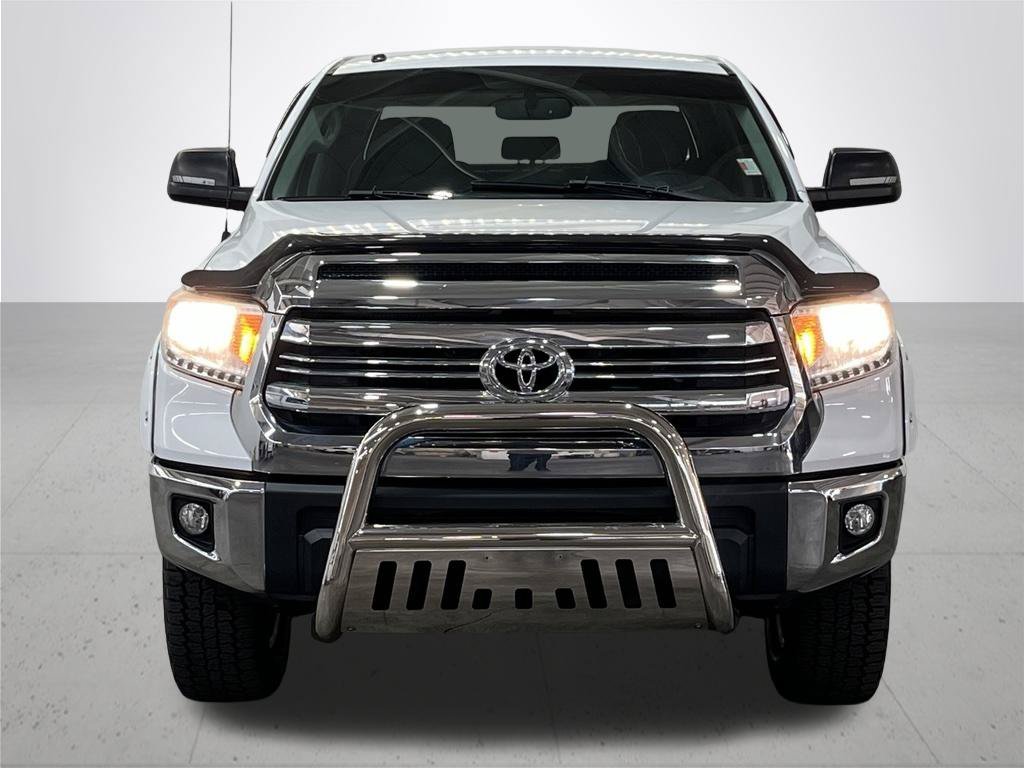 Used 2017 Super White Toyota SR5 image 4