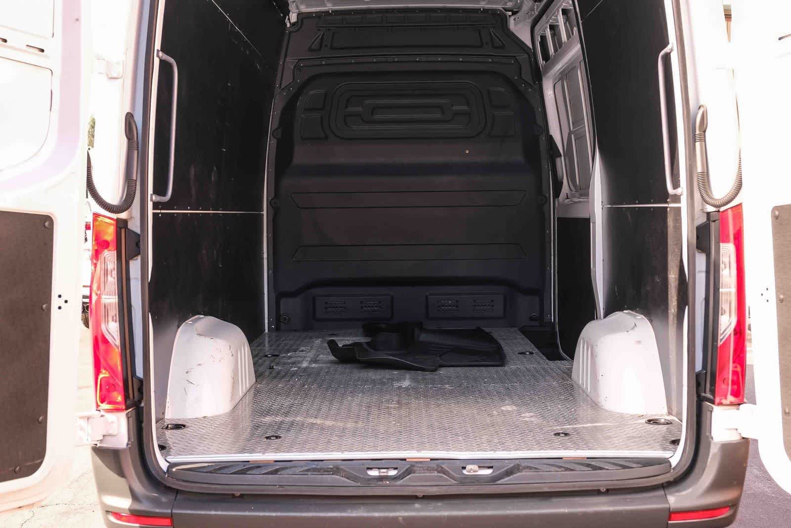 Used 2024 Arctic White Mercedes-Benz Cargo 144 WB image 24