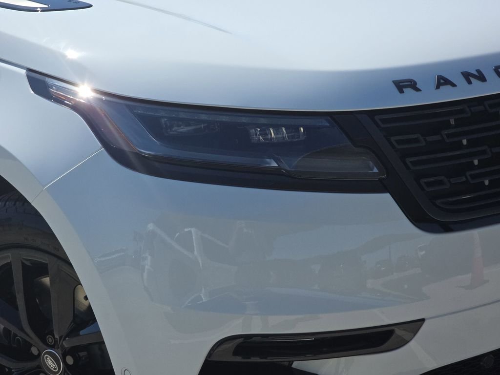 New 2026 Fuji White Land Rover Dynamic SE image 32