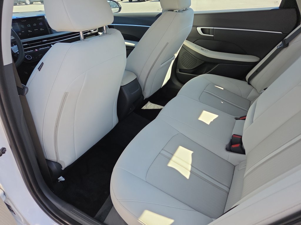 2024 Hyundai Sonata SEL - Photo 29