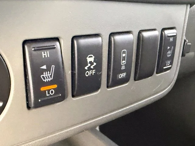 Used 2016 Brown Nissan SV image 29