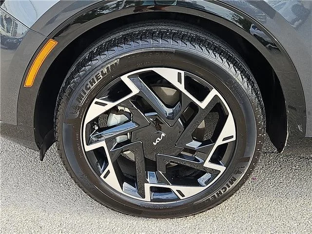 Certified Used 2024 Gray KIA SX-Prestige All-Wheel Drive image 7