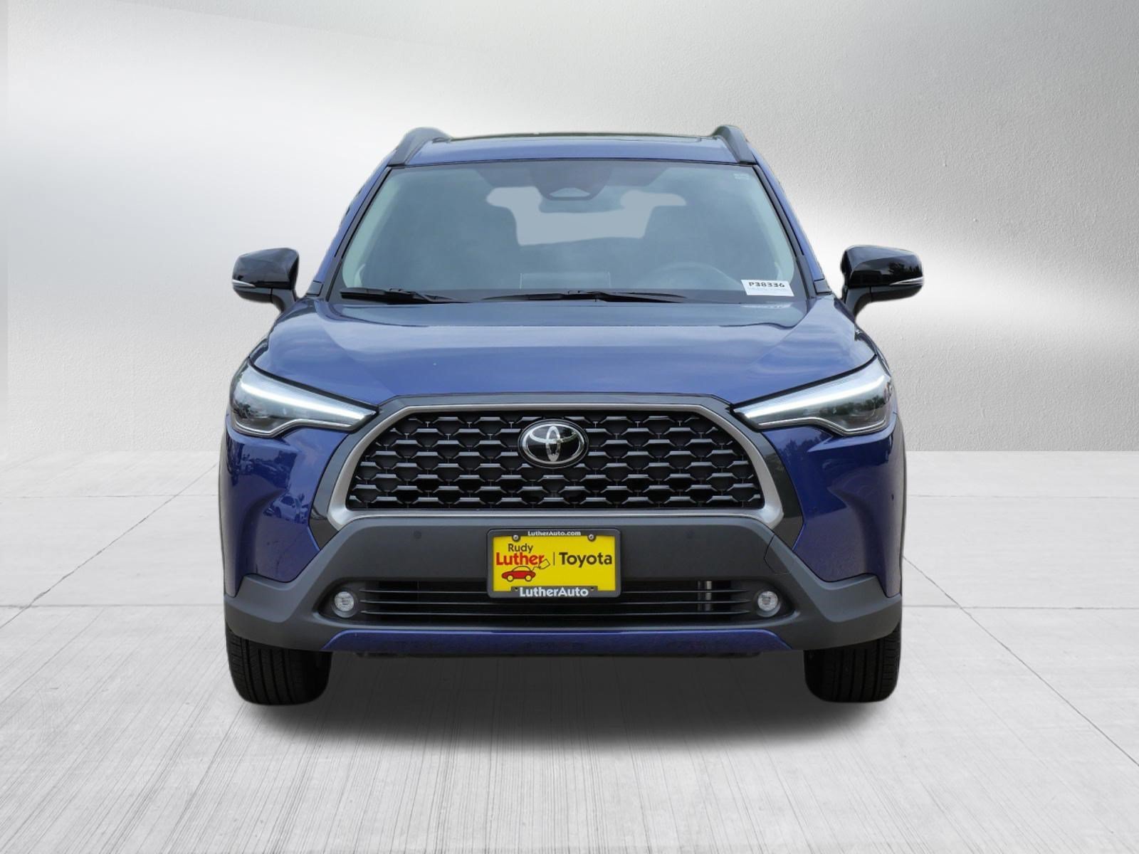 Used 2025 Blue Crush Metallic Toyota XLE image 2