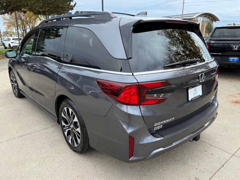 2025 Honda Odyssey Elite photo 4