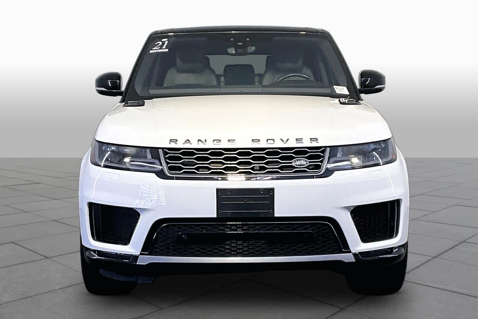 Used 2021 Fuji White Land Rover HSE Silver Edition image 4