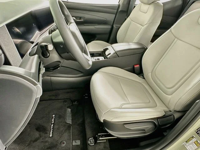 New 2027 Green Hyundai SE image 10