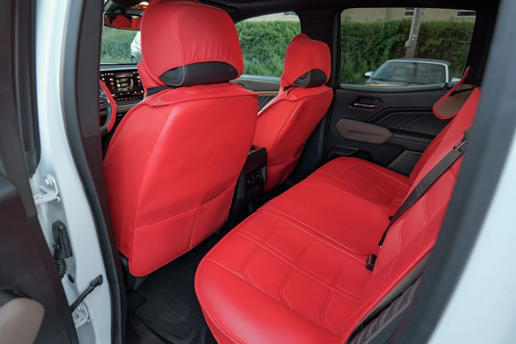 Used 2024 Summit White GMC Denali image 27