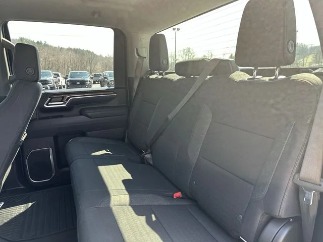 Used 2025 White Chevrolet LT image 26