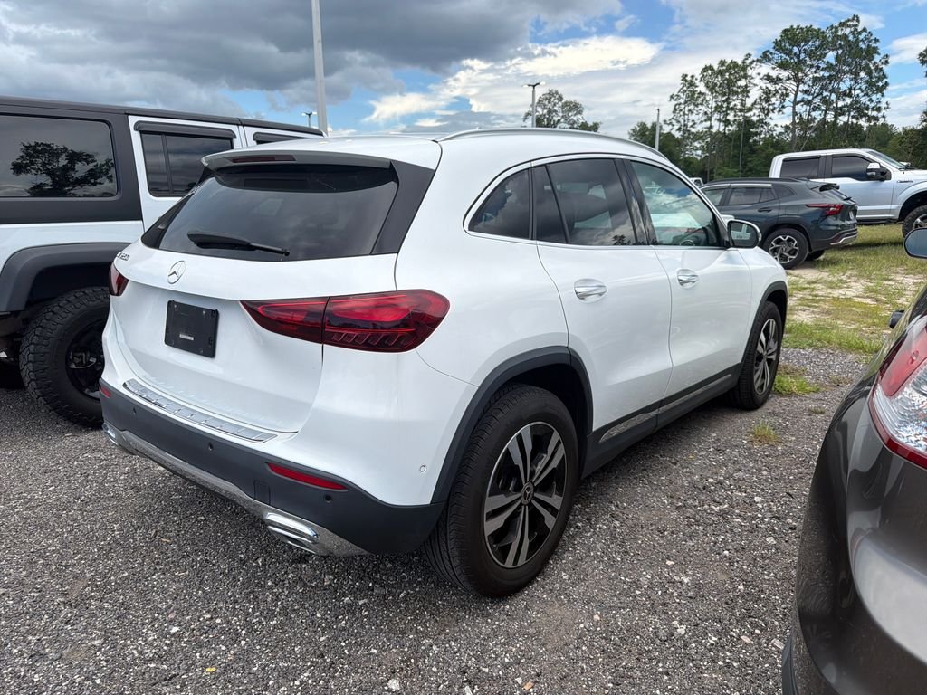 Used 2025 White Mercedes-Benz GLA 250 image 4