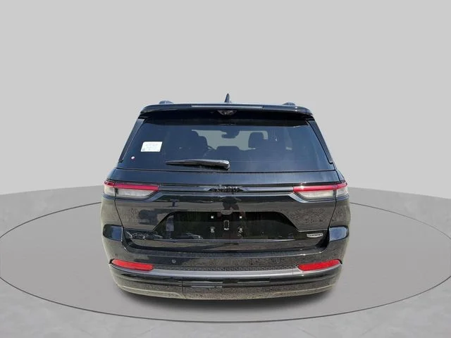 New 2026 Diamond Black Crystal Pearl-Coat Exterior Paint Jeep Summit image 6