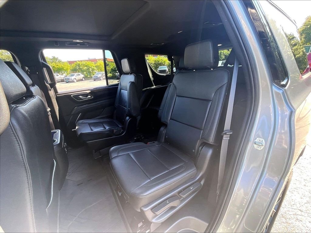 Used 2024 Gray Chevrolet Z71 image 14