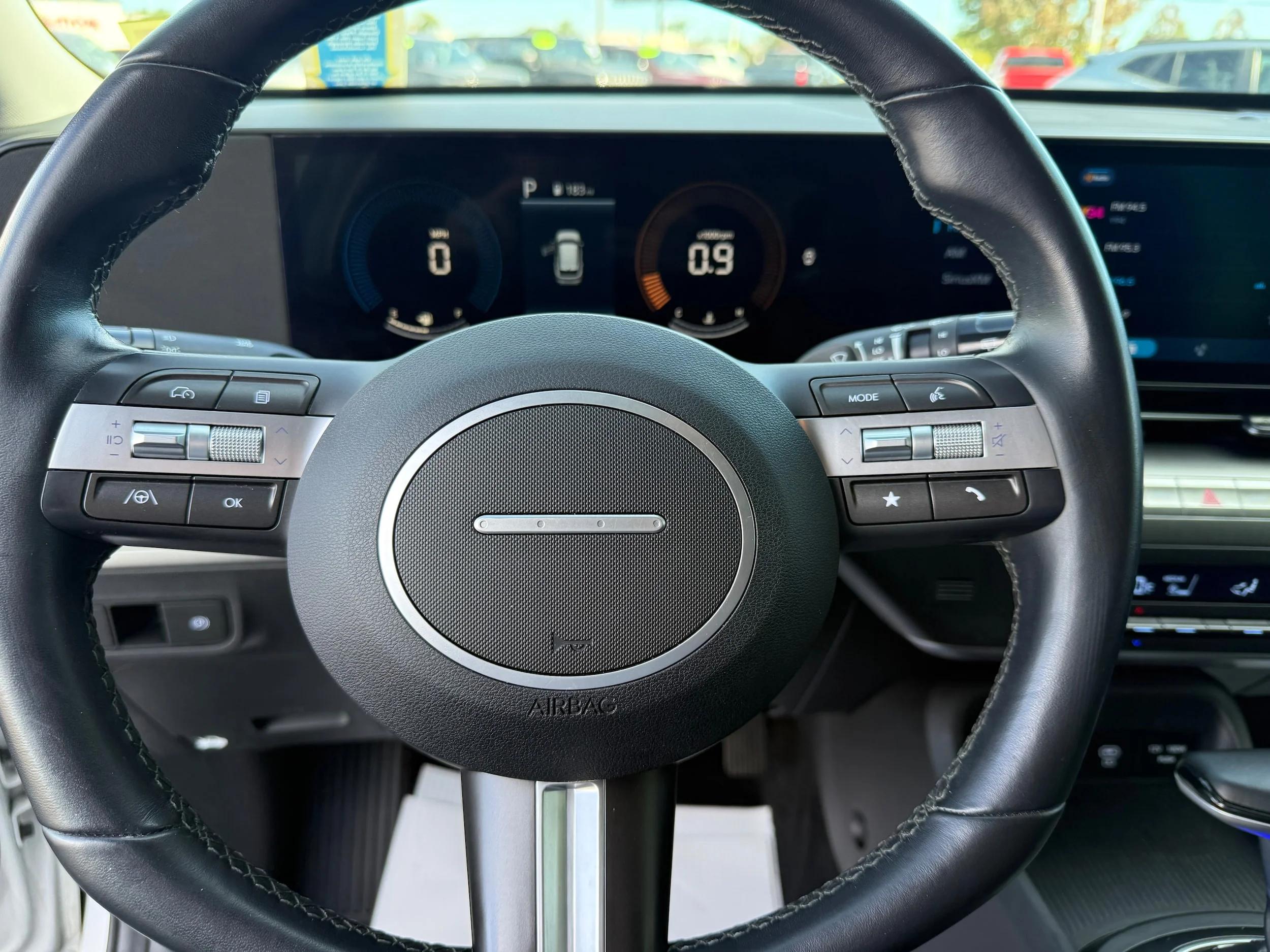 Used 2025 Atlas White Hyundai SEL image 14