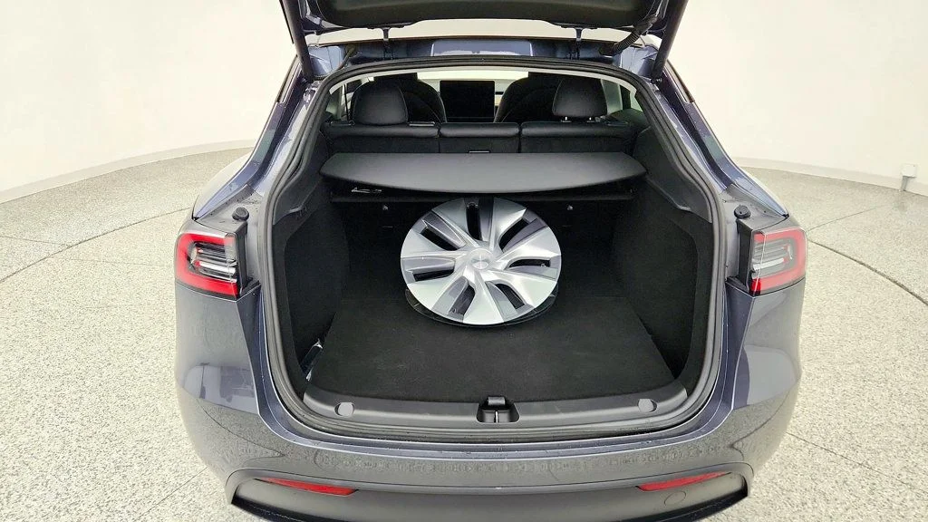 Used 2023 Midnight Silver Metallic Tesla AWD *Ltd Avail* image 25