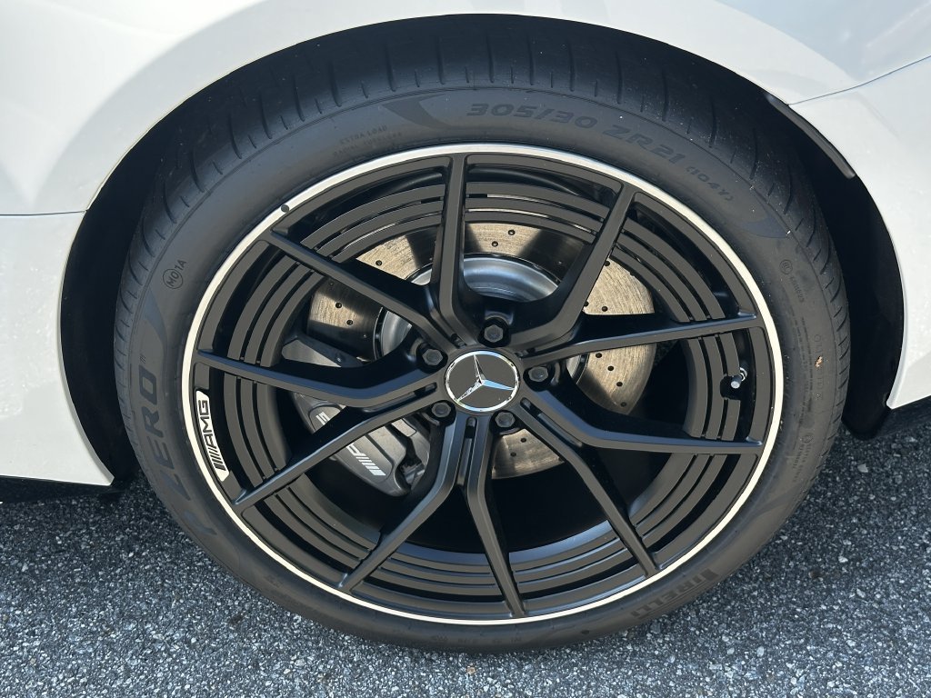 New 2026 MANUFAKTUR Moonlight White Metallic Mercedes-Benz AMG® GT 43 image 54