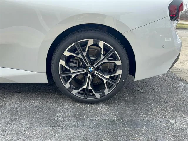 New 2026 Mineral White Metallic BMW xDrive image 18