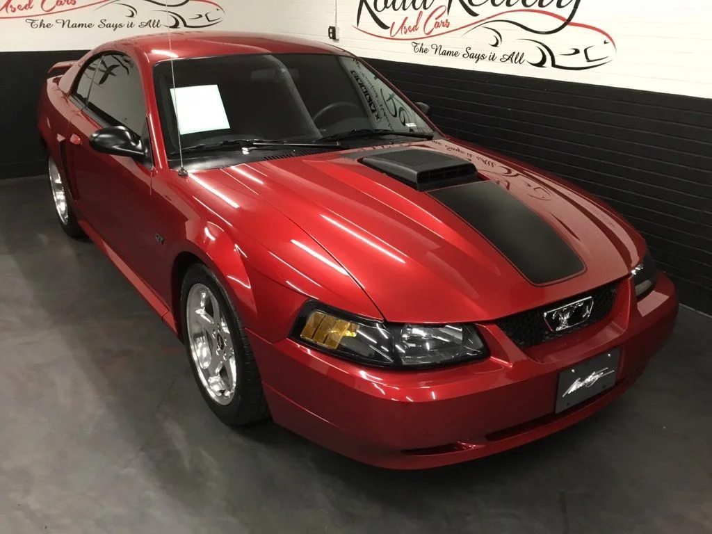 Used 2003 Red Ford GT image 2