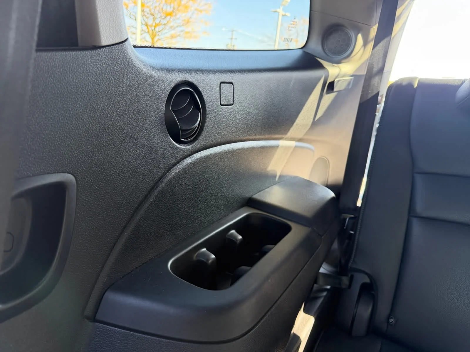 Used 2019 White Diamond Pearl Honda Touring 7-Passenger image 33