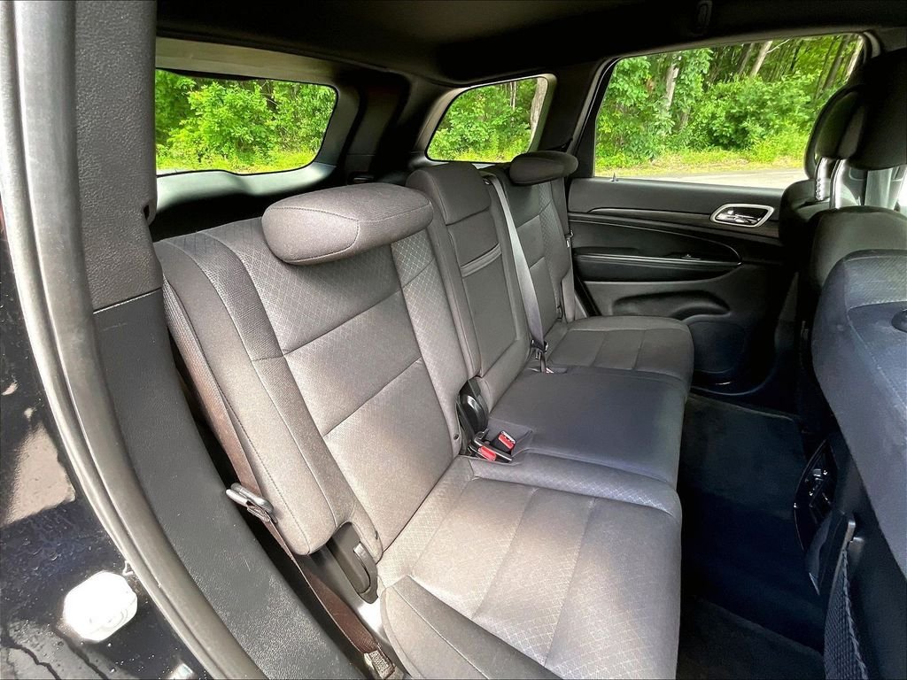 Used 2020 Black Jeep Laredo E image 19
