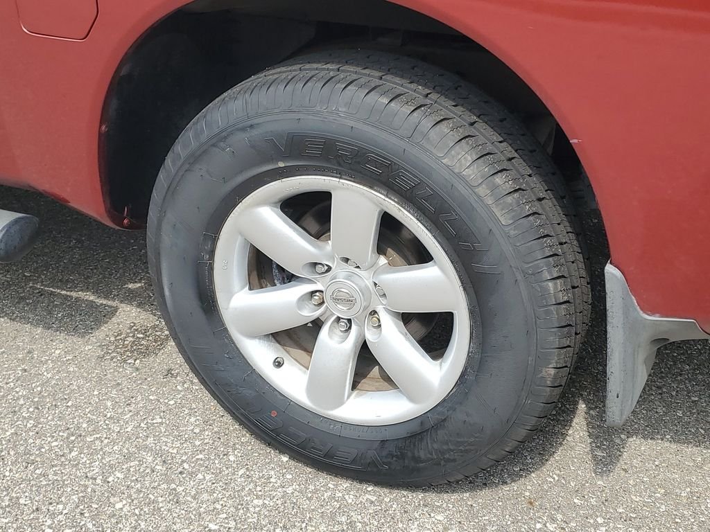 Used 2013 Cayenne Red Metallic Nissan SV image 26