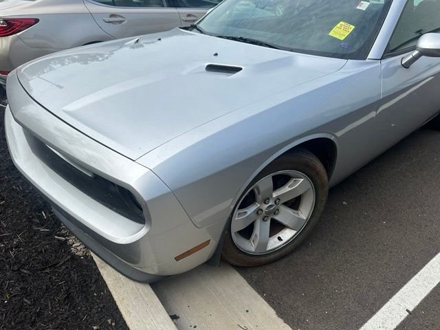 Used 2012 Dodge Challenger SXT with VIN 2C3CDYAG7CH130132 for sale in Southaven, MS