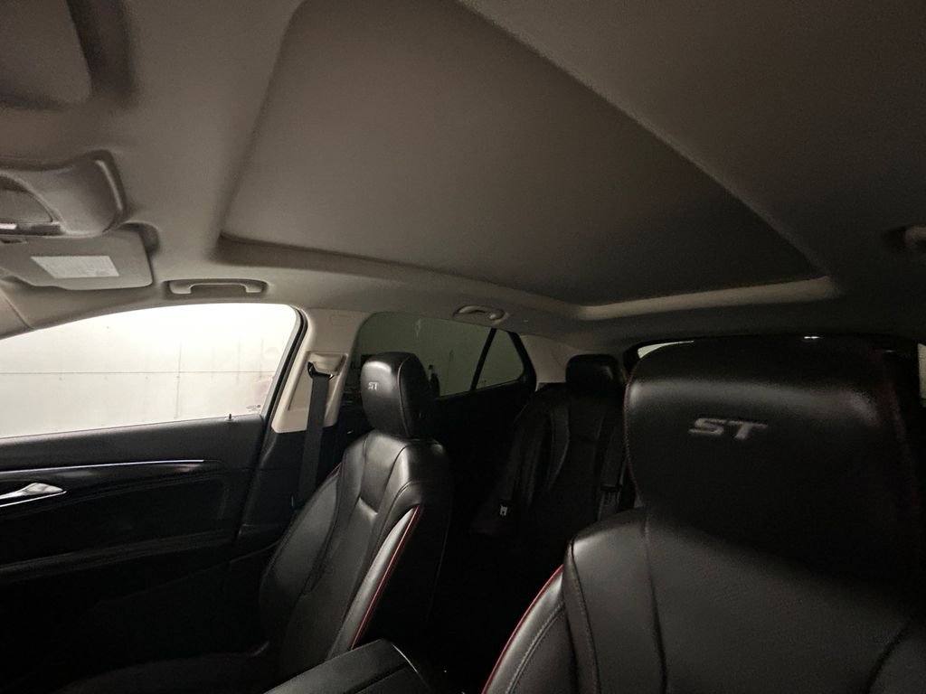 Used 2023 White Buick Essence image 25