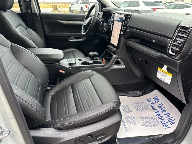 New 2024 Cactus Gray Ford LARIAT image 60
