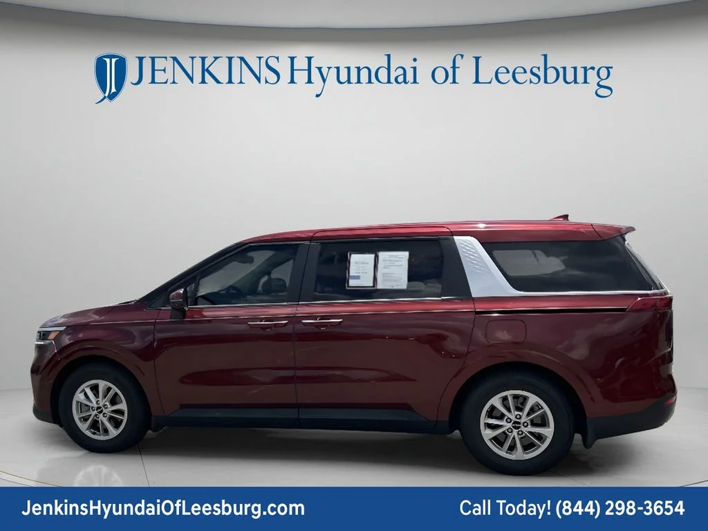 Used 2024 Red Kia LX image 8