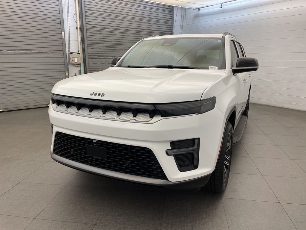 New 2026 Bright White Clear-Coat Exterior Paint Jeep  image 8