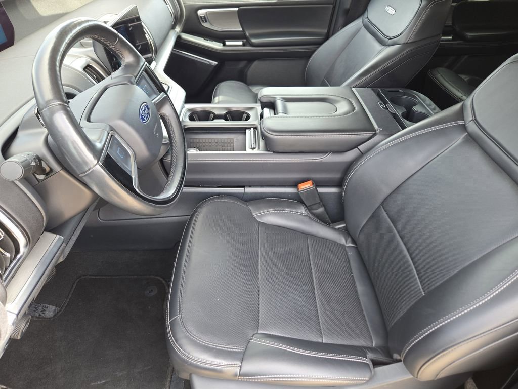Used 2025 Black Ford Platinum image 8