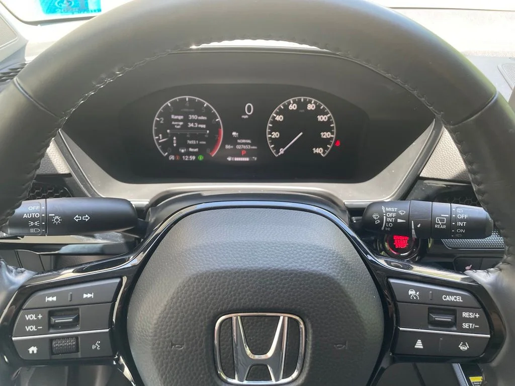 Certified Used 2023 Platinum White Pearl Honda EX-L image 15