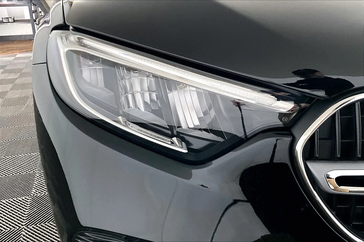 New 2026 040/Black Mercedes-Benz GLC 300 image 15