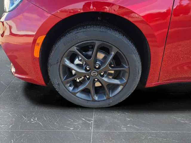 New 2026 Red Hot Pearl-Coat Exterior Paint Chrysler Select image 37