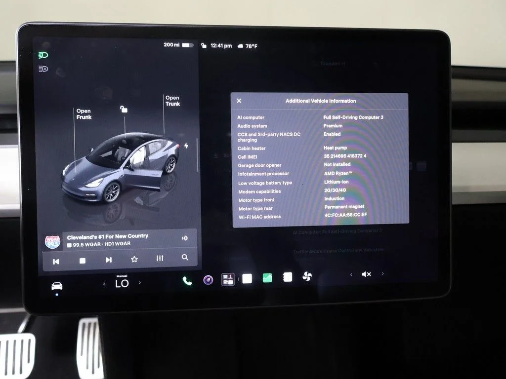 Used 2022 Silver Tesla Long Range image 44