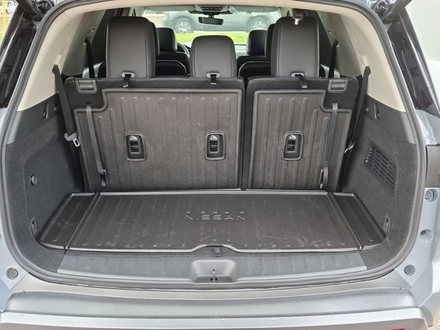 New 2026 Boulder Gray Pearl Nissan Platinum image 24