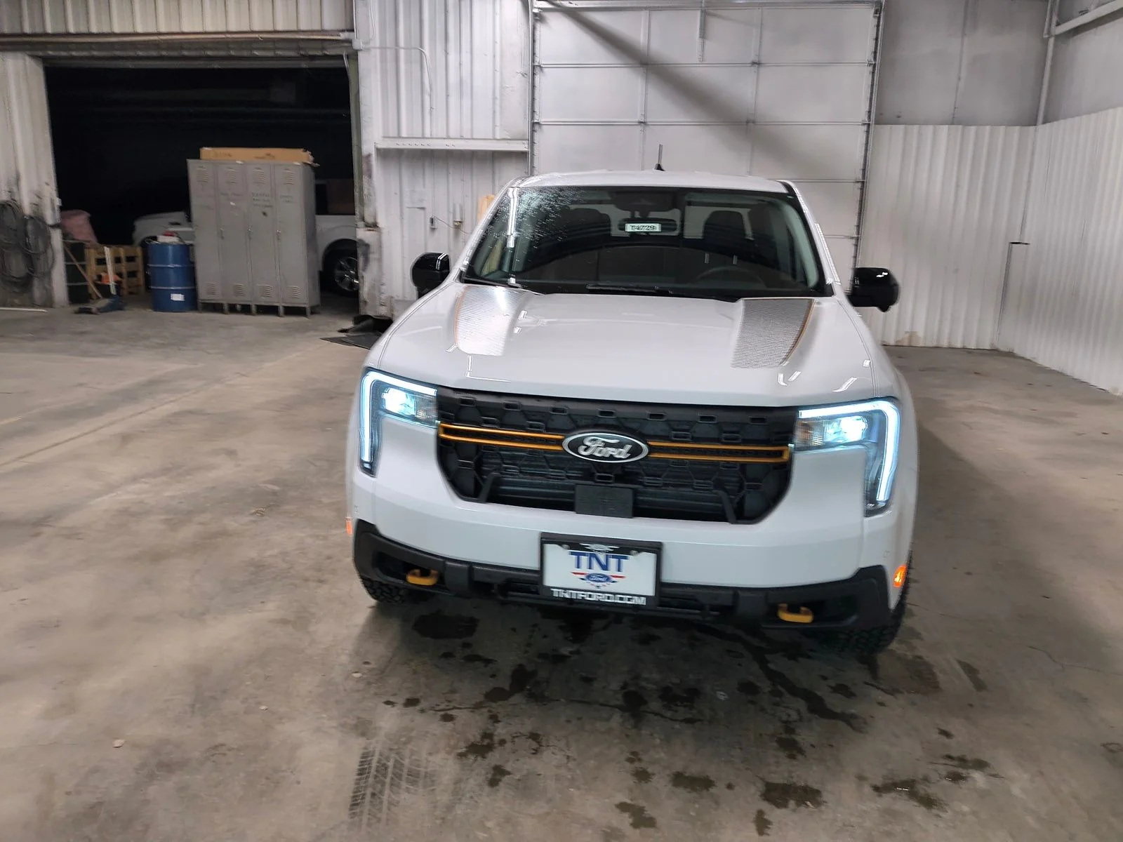 New 2025 Oxford White Ford Tremor® image 4